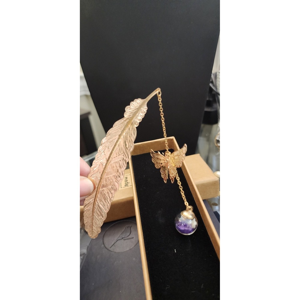 Jiazhenep Gold Feather Bookmark with Butterfly and Purple Dried Flower Glass Orb - Picture 3 of 6
